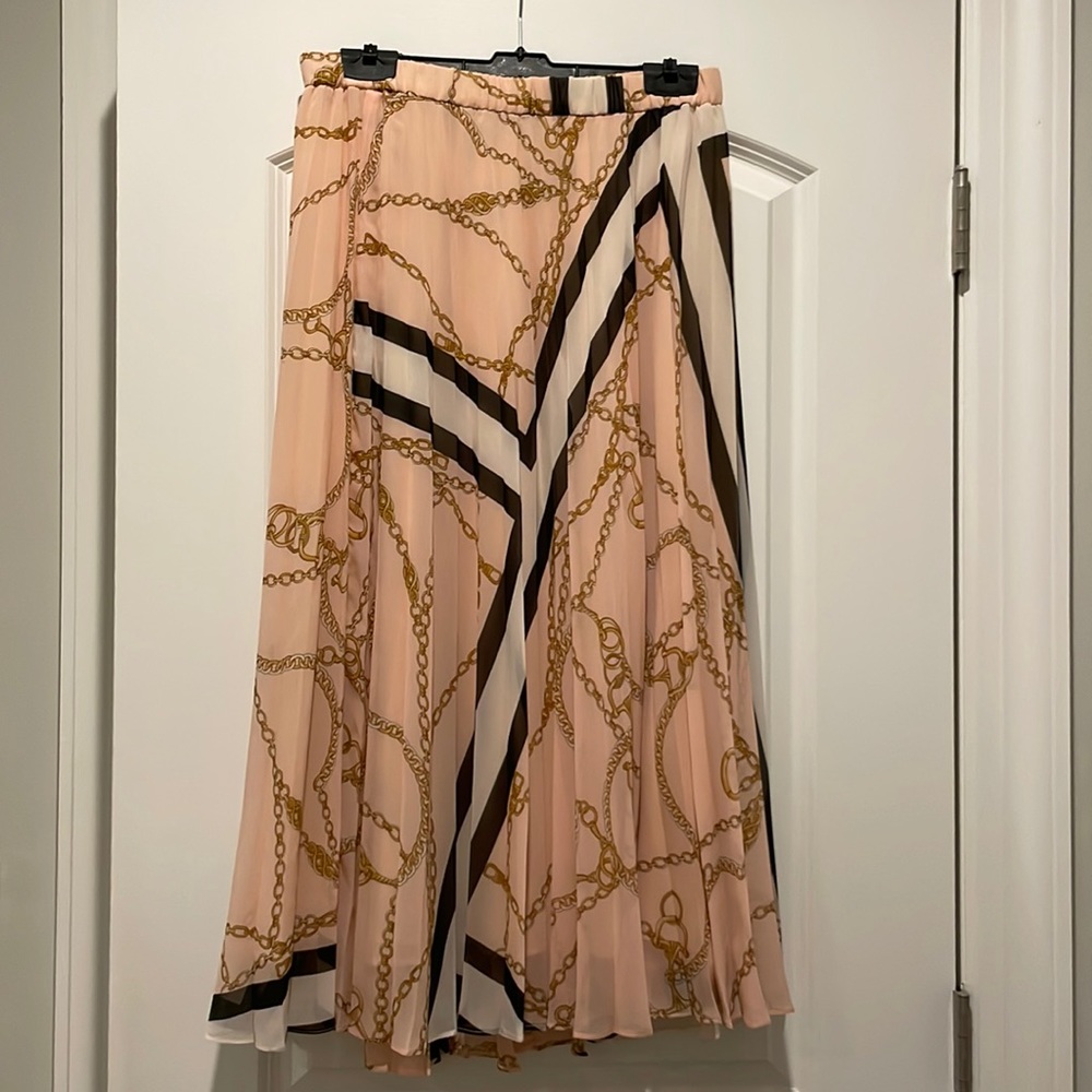 Pleated midi skirt